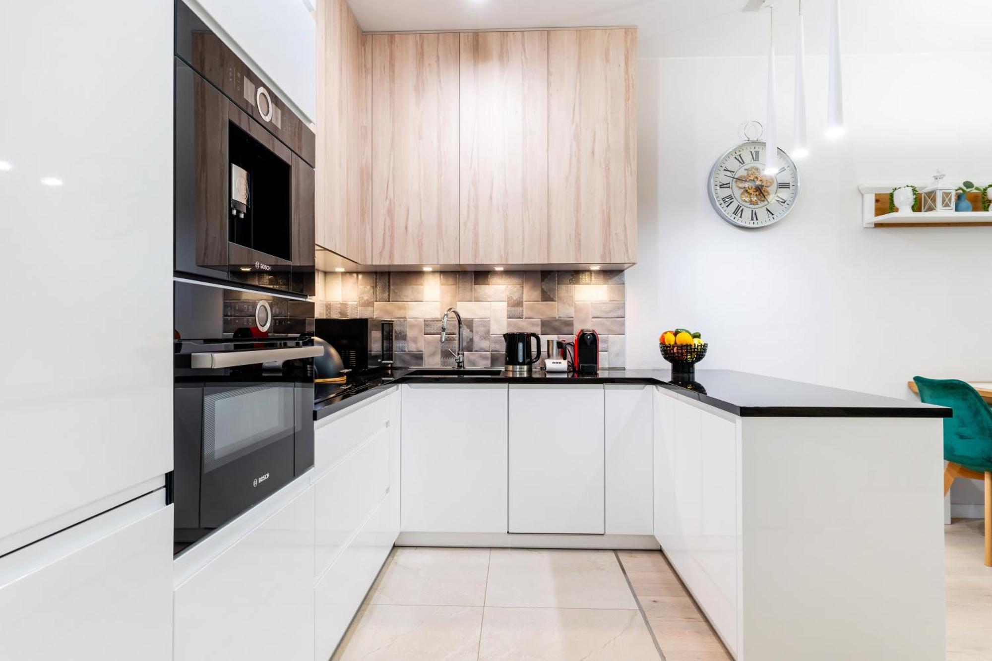 Apartment Marina Ilavia - Przy Jeziorze, Ogrodek, Garaz Podziemny, Klimatyzacja, 2xtv Z Netflix Ilawa